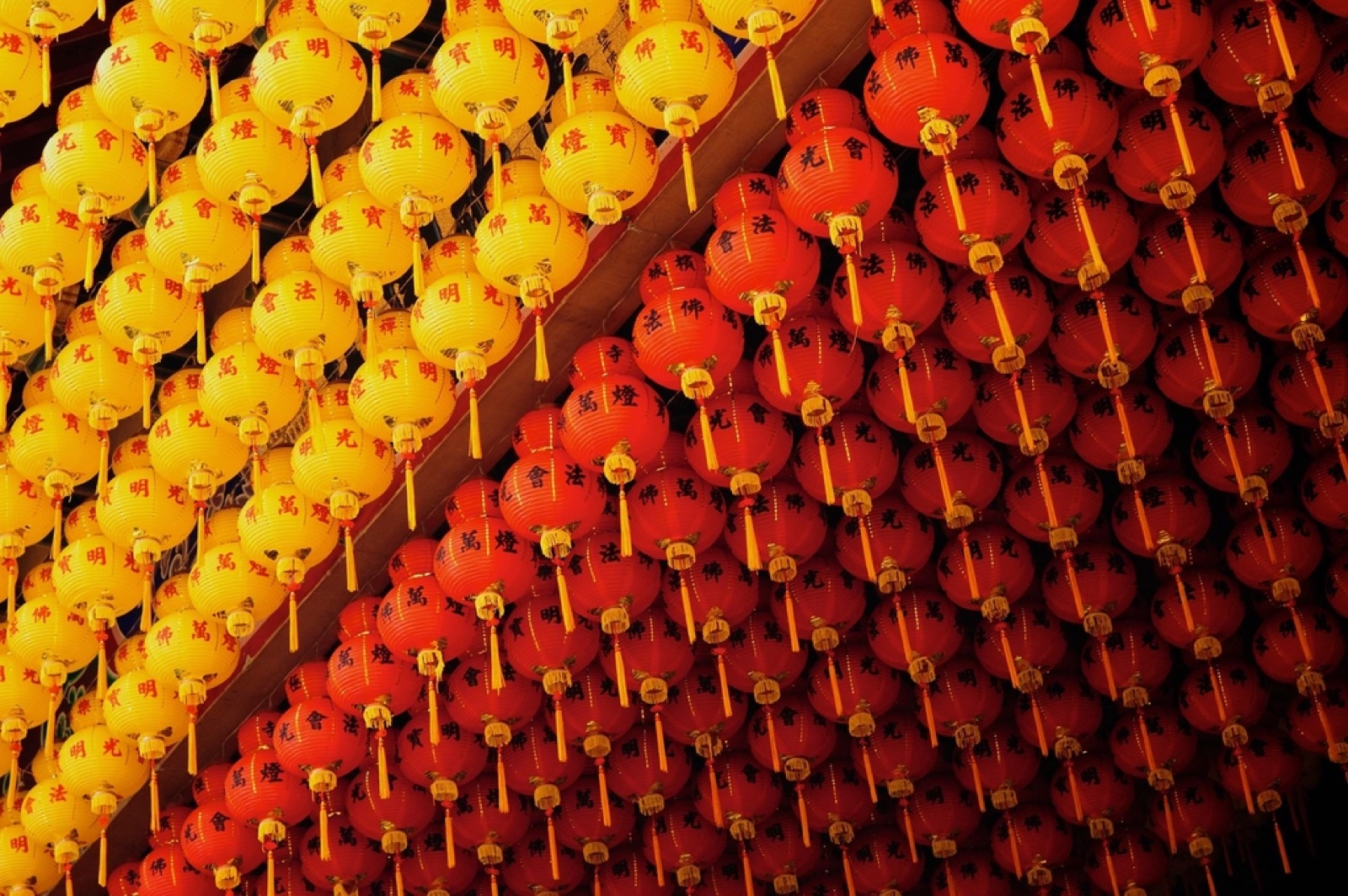 The Toy Buying Calendar: How Chinese New Year, Trade Fairs and Peak Season Shape Your Order Dates